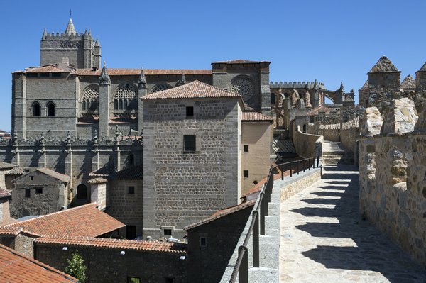 Quelles sont les merveilles naturelles à découvrir durant le tourisme rural en Espagne?