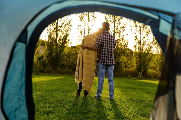 Quels sont les meilleurs sites pour camping sur la presqu'ile de Giens?
